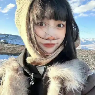 仰映容